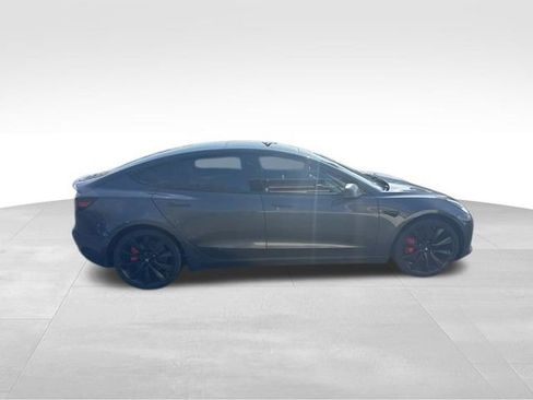 Used 2019 Tesla Model 3 Performance image 2