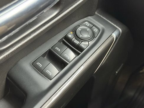 Used 2023 GMC Sierra 2500 AT4 w/ AT4 Premium Plus Package image 11