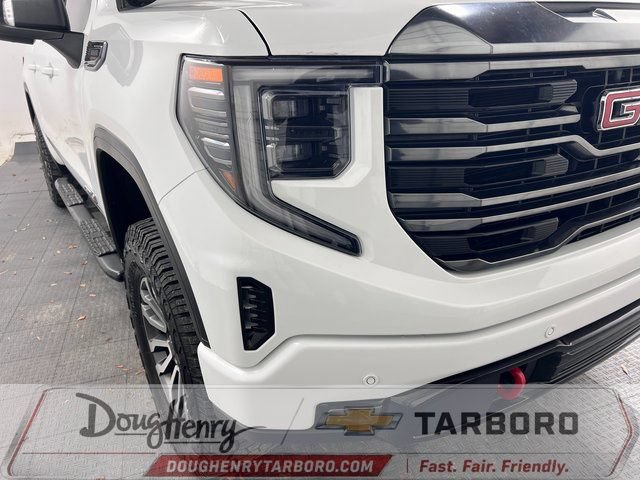 Used 2023 GMC Sierra 1500 AT4 w/ Technology Package AWD/4WD image 8