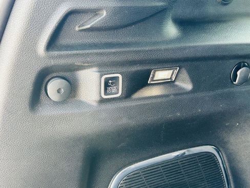 Used 2021 Jeep Grand Cherokee L Limited image 32