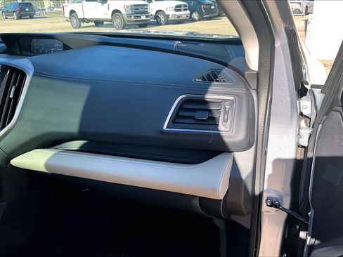 Used 2022 Subaru Ascent Limited w/ Technology Package image 17