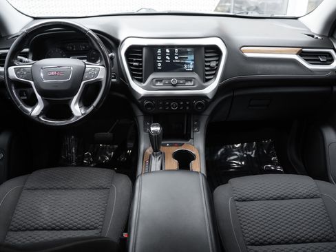 Used 2019 GMC Acadia SLE image 8