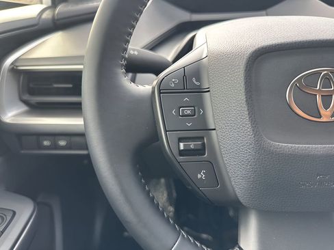 Used 2025 Toyota Prius LE image 13