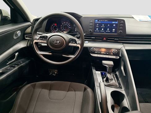 Used 2021 Hyundai Elantra SEL FWD image 23