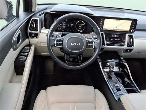 Used 2023 Kia Sorento SX image 9
