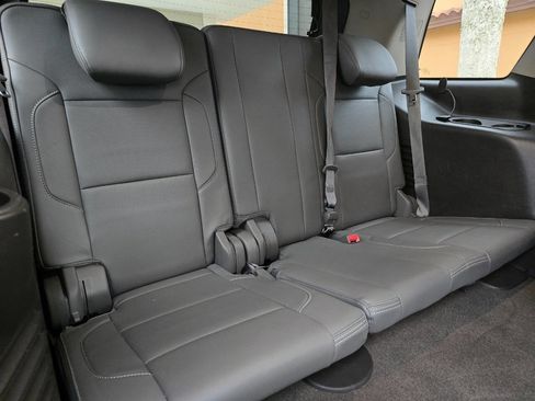 Used 2015 GMC Yukon Denali w/ Premium Package image 23