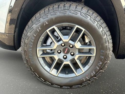 New 2026 GMC Terrain AT4 w/ Convenience Package III AWD/4WD image 10