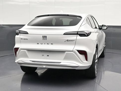 Used 2024 Buick Envista Avenir FWD image 2