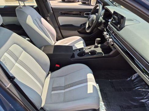 Used 2025 Honda Civic Sport image 30