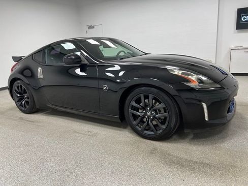 Used 2019 Nissan 370Z Coupe image 12