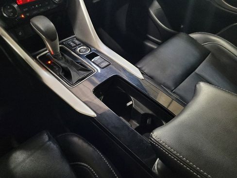 Used 2024 Mitsubishi Eclipse Cross SEL AWD/4WD image 26