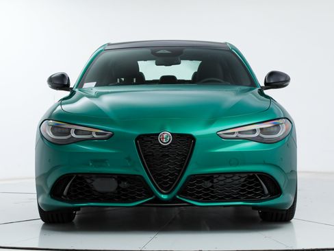 New 2026 Alfa Romeo Giulia w/ Driving Assist Package RWD image 8