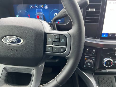 Used 2025 Ford F250 Lariat w/ Chrome Package AWD/4WD image 25
