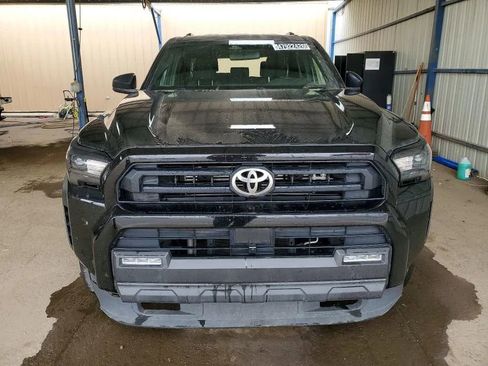 Used 2025 Toyota 4Runner SR5 image 5