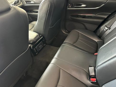 Used 2021 Toyota Mirai RWD image 12