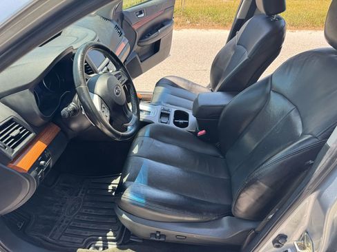Used 2014 Subaru Outback 2.5i Limited image 13
