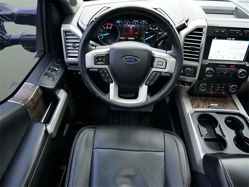 Used 2017 Ford F250 Lariat w/ Lariat Ultimate Package image 13