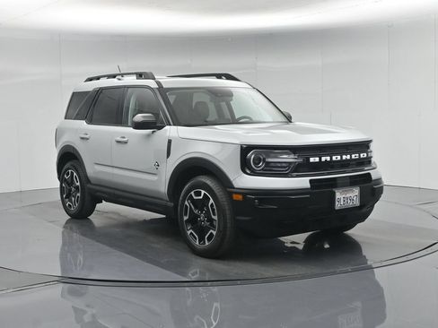 Certified 2023 Ford Bronco Sport Outer Banks w/ Tech Package AWD/4WD image 60