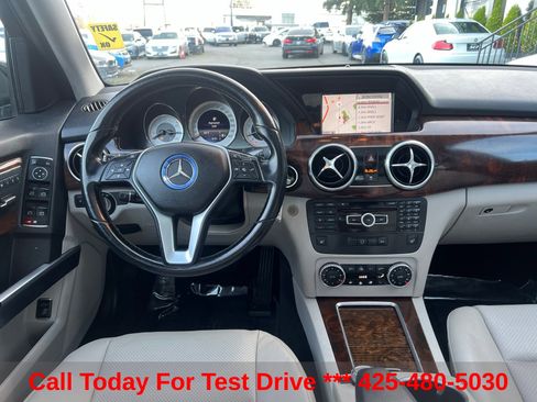 Used 2014 Mercedes-Benz GLK 350 4MATIC w/ Premium 1 Package image 30