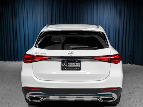 New 2026 Mercedes-Benz GLC 300 image 8