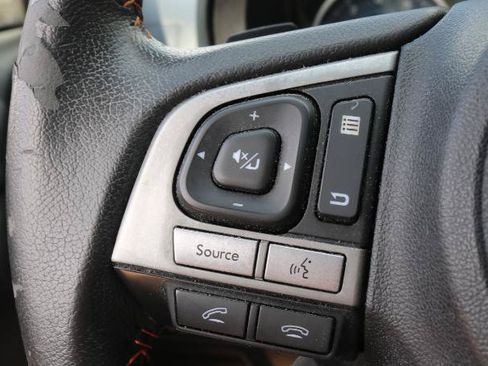 Used 2017 Subaru Crosstrek 2.0i Limited AWD/4WD image 9