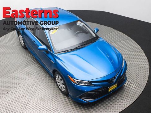 Used 2020 Toyota Camry LE w/ Fleet Convenience Package image 3