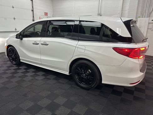 Used 2022 Honda Odyssey Elite image 6