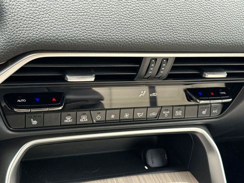 Certified 2025 MAZDA CX-70 Plug-In Hybrid w/ Premium Pkg image 22