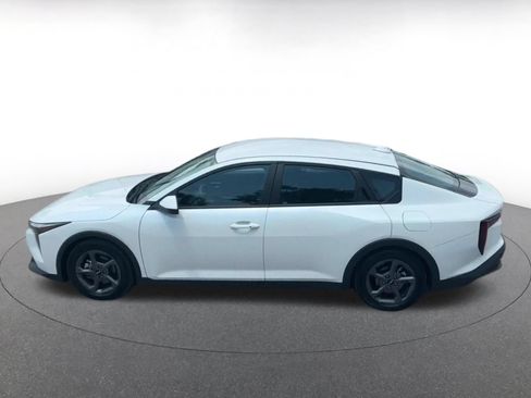 Used 2025 Kia K4 FWD image 9