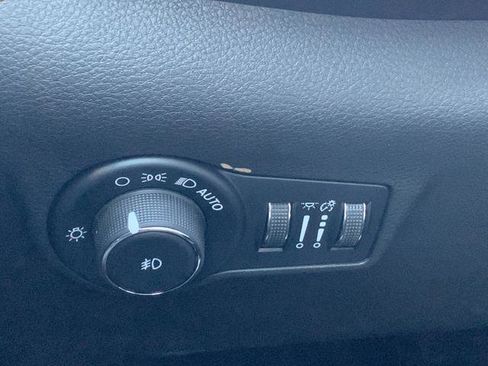 New 2026 Jeep Compass Latitude image 32