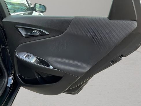 Used 2022 Chevrolet Malibu LT image 29