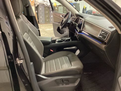 Used 2024 Volkswagen Atlas SEL image 34