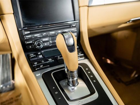 Used 2013 Porsche 911 Carrera 4S image 33