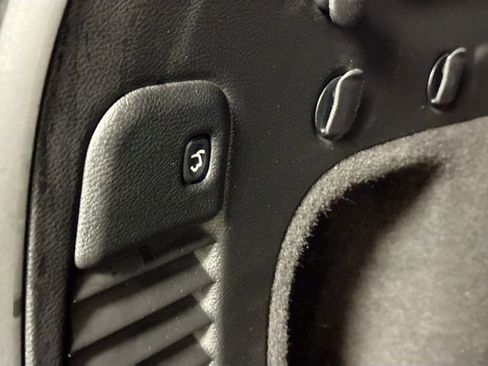 Used 2020 Jeep Grand Cherokee Altitude image 36