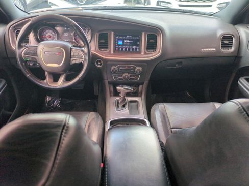 Used 2019 Dodge Charger SXT w/ Leather Interior Group image 14