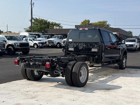 New 2026 Ford F550 4x4 Crew Cab image 3