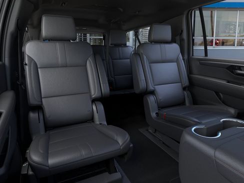 New 2026 Chevrolet Suburban RST w/ Comfort Package AWD/4WD image 17