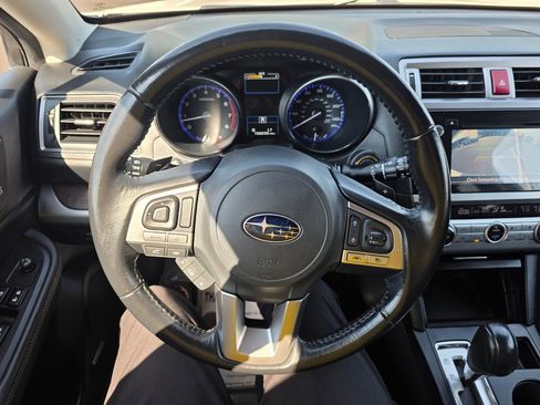 Used 2016 Subaru Outback 2.5i Limited AWD/4WD image 20
