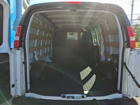 Used 2024 Chevrolet Express 2500 w/ Driver Convenience Package RWD image 32
