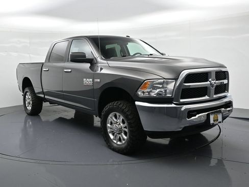 Used 2018 RAM 2500 SLT AWD/4WD image 4