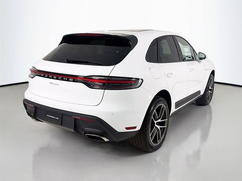 New 2026 Porsche Macan AWD/4WD image 27