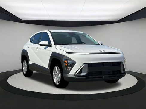 New 2026 Hyundai Kona SE image 12