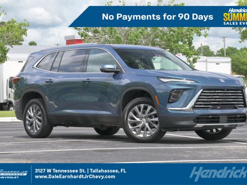 Used 2025 Buick Enclave Preferred FWD image 1