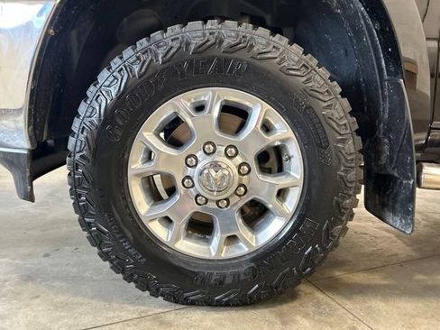 Used 2022 RAM 2500 Laramie AWD/4WD image 10