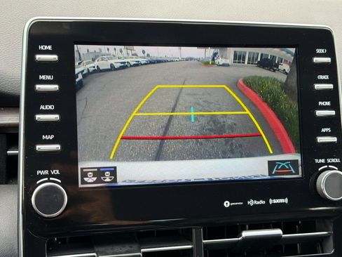 Used 2021 Toyota Avalon XLE w/ Carpet Mat Package (TMS) image 24