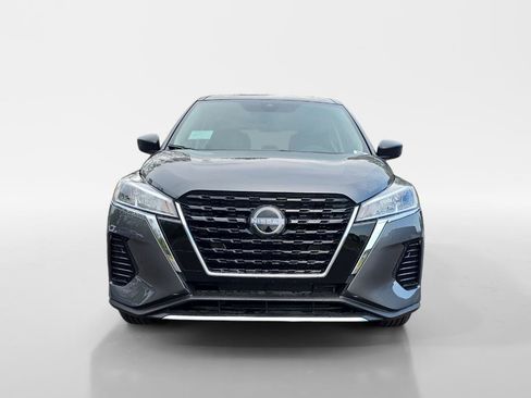 New 2025 Nissan Kicks Play S image 8