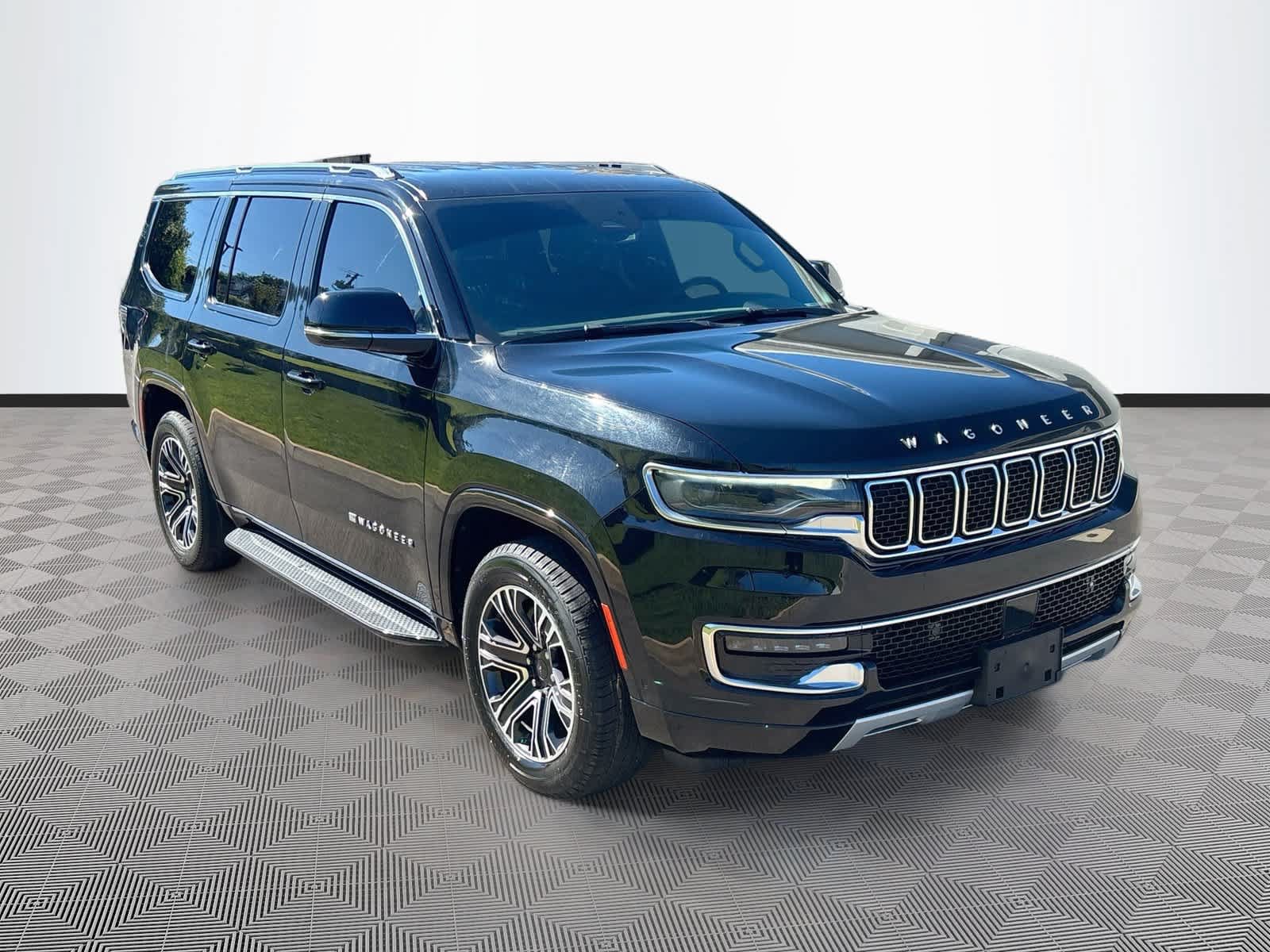 Used 2023 Jeep Wagoneer Series II AWD/4WD image 3