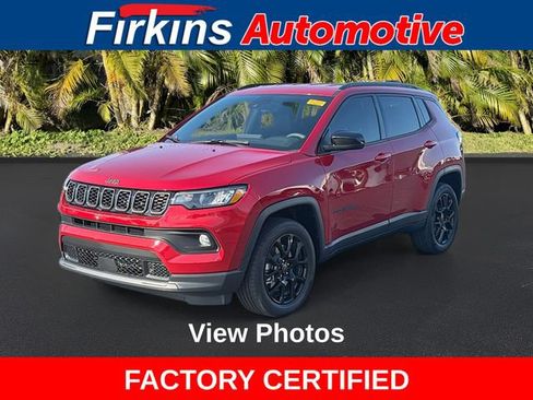 Used 2026 Jeep Compass Latitude AWD/4WD image 1