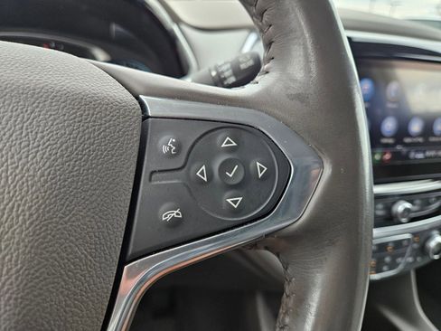 Used 2021 Chevrolet Traverse LT w/ LT Premium Package image 14