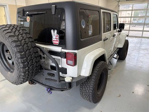 Used 2013 Jeep Wrangler Unlimited Sahara w/ Dual Top Group image 9